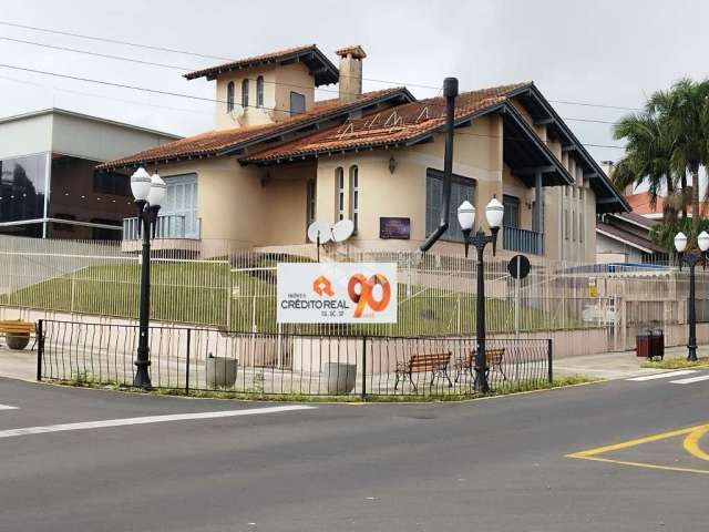 Casa/Terreno localizada na Planalto