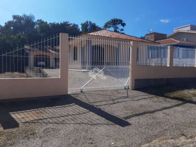 Casa com 03 quartos/dormitórios no bairro Sul do Rio, em Santo Amaro da Imperatriz- SC