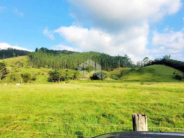 Sítio no bairro Fazenda de Dentro, em Biguaçu- SC