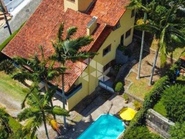 Casa com 4 quartos/dormitórios no bairro da Trindade, em Florianópolis/SC