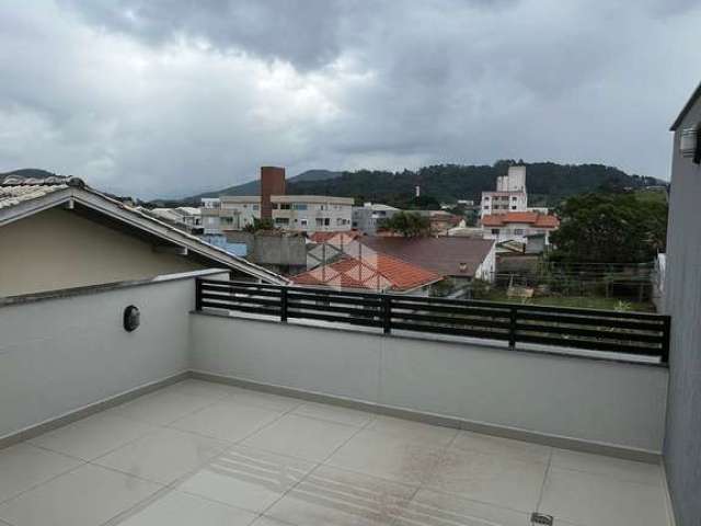 Casa com 3 quartos/dormitórios no bairro Aririú, em Palhoça- SC