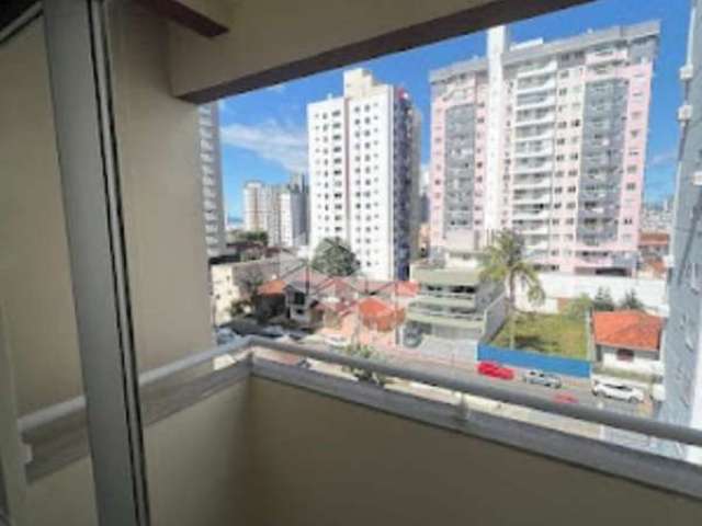 Apartamento com 2 quartos/dormitórios no bairro Campinas, em São José- SC