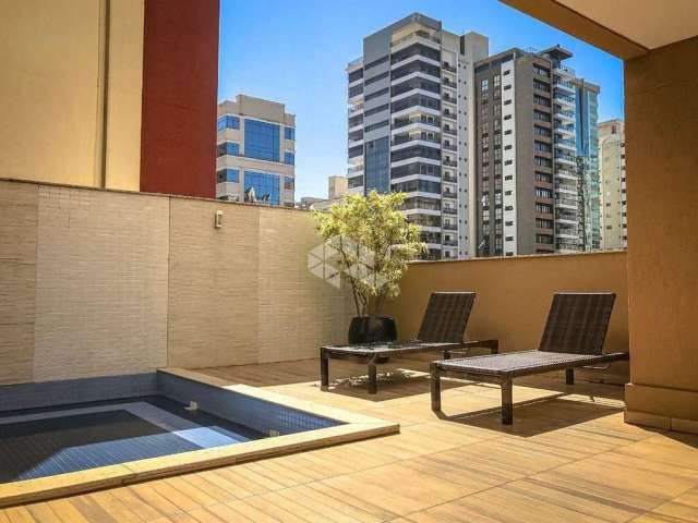 Apartamento com quatro quartos mobiliado na Meia Praia em Itapema SC