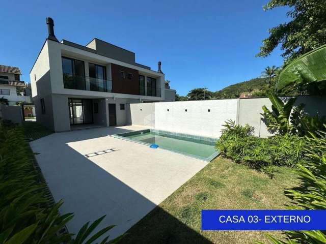 Casa com três quartos em Porto Belo SC