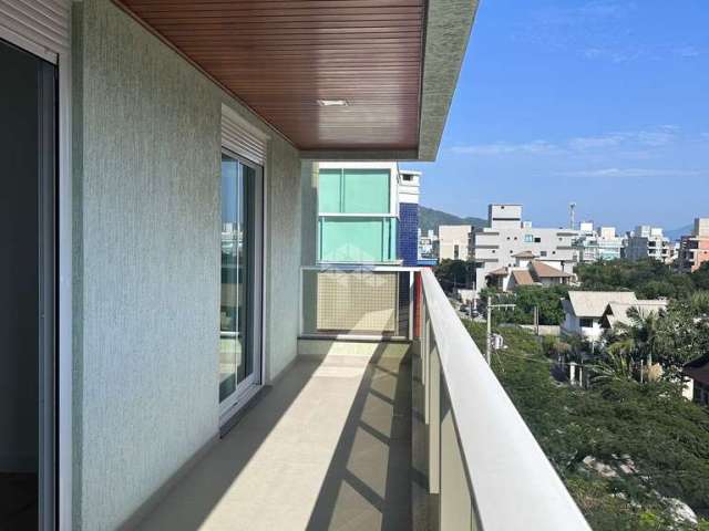 Cobertura duplex (apartamento) com três quartos na praia do Mariscal em Bombinhas/SC