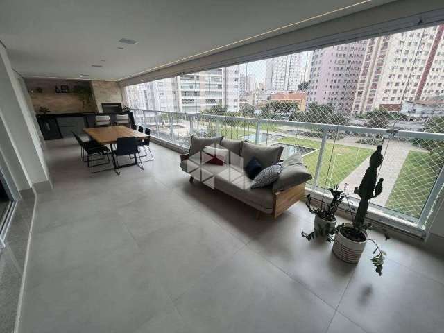 Apartamento mobiliado com 4 suítes (1 master) à venda, 212 metros e 3 vagas - Aclimação - São Paulo/SP