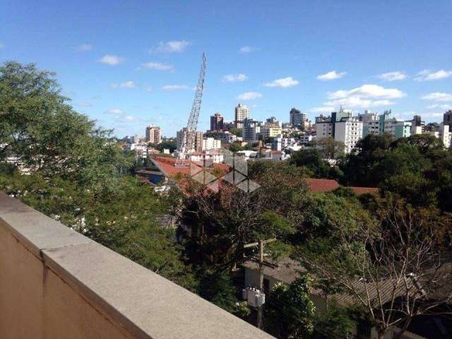 Cobertura  com 03 dormitorios a venda central no bairro Lourdes em Santa Maria