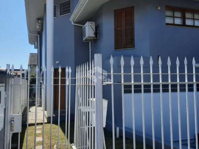 Casa de 03 quartos á venda no Bairro Patronato em Santa Maria, RS