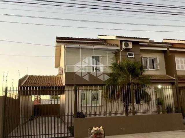 Casa de 3 dormitórios com suíte no Bairro Tomazetti