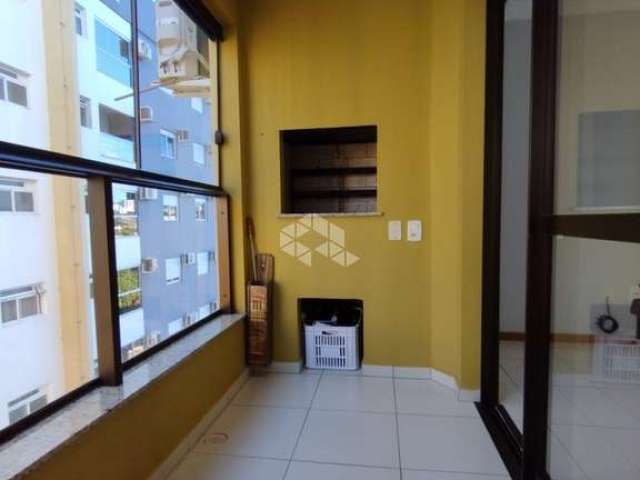 Apartamento semi mobiliado com 3 Dormitórios com suíte, Sacada e churrasqueira, garage coberta, Bairro Uglione, santa maria RS