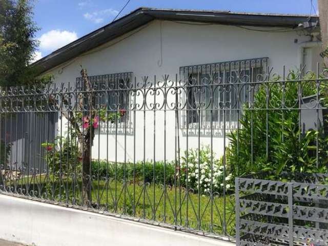 Casa de 3 quartos à venda no bairro Juscelino Kubitschek, em Santa maria, RS.