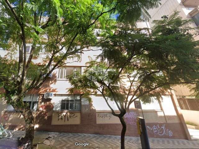 Apartamento com 4 quartos 2 banheiros em area central de Santa Maria.