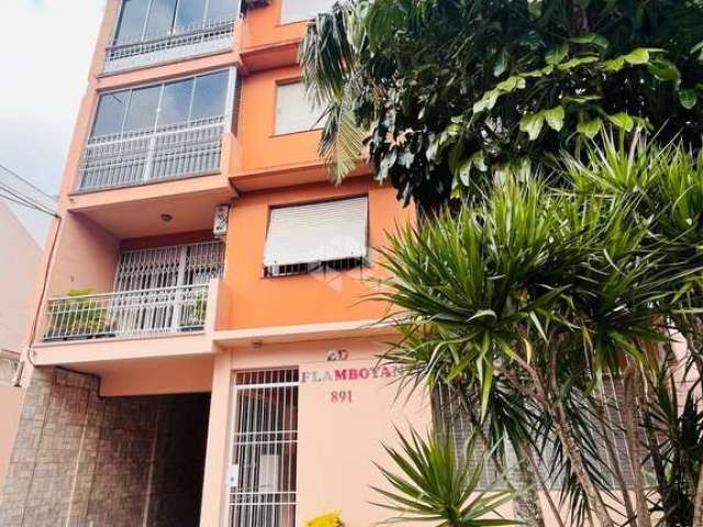 Apartamento de 03 quartos com dependência, vaga de garagem  e terraço com quiosque e churrasqueira no Centro de Santa Maria