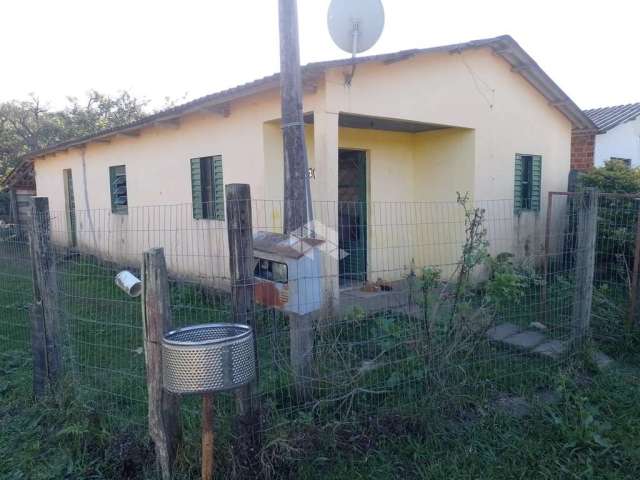 Casa com 2 quartos vaga de garagem no bairro Diácono João Luiz Pozzobon