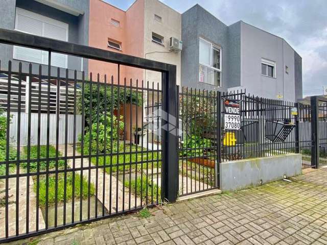 Casa de 2 dormitórios, suíte  à  venda no bairro Camobi em Santa Maria