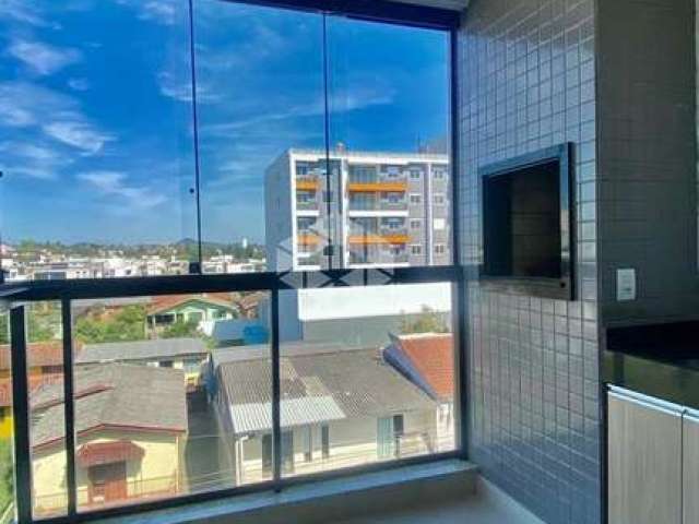 Apartamento com Elevador Suite e 02 quartos em Camobi Santa Maria