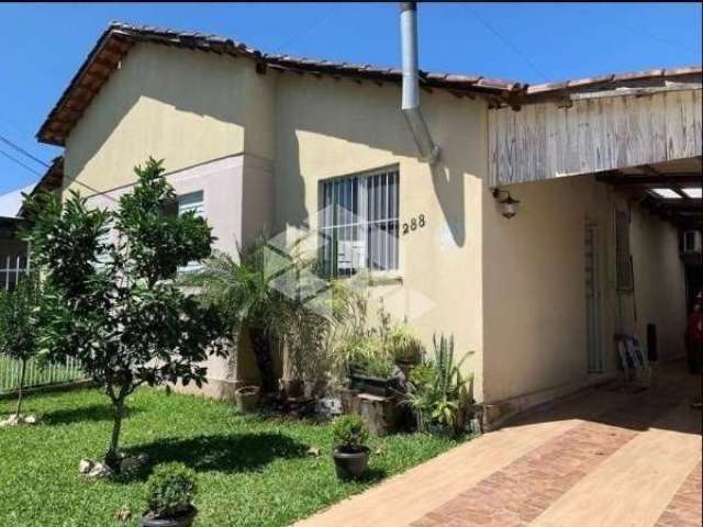 Casa com 02 quartos a venda no bairro Camobi, próximo a UFSM em Santa Maria.