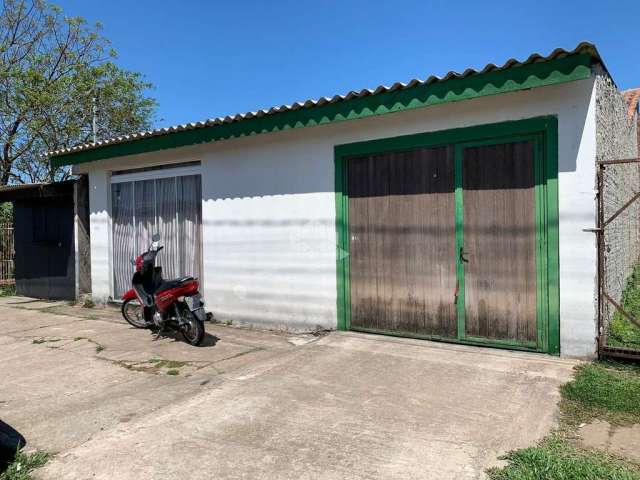 Casa de 02 quartos à venda no bairro Camobi, PREÇO OTIMO, proximo a  Faixa Nova em Santa Maria