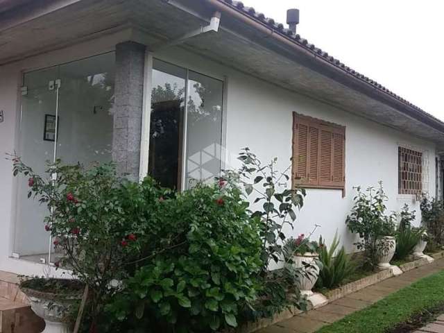 Casa com 4 quartos no Centro Canela