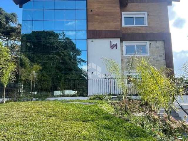 A venda apartamento de 2 dormitórios sendo 2 suítes, localizado a 400 metros da Catedral de Pedra.