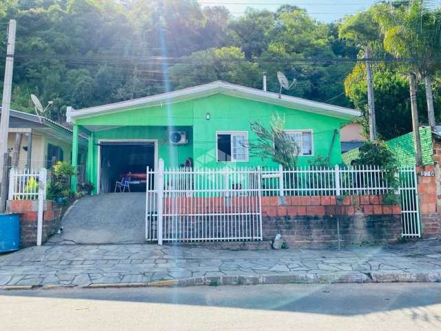 Casa de 3 quartos para venda em Várzea Grande, Gramado.