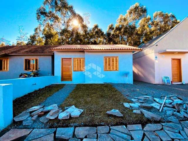 A venda casa de 2 dormitórios, localizada no Loteamento Morada do sol em Canela.