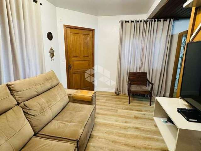 casa geminada 98,43m², localizada na vila Boeira, a apenas 300 do rissul