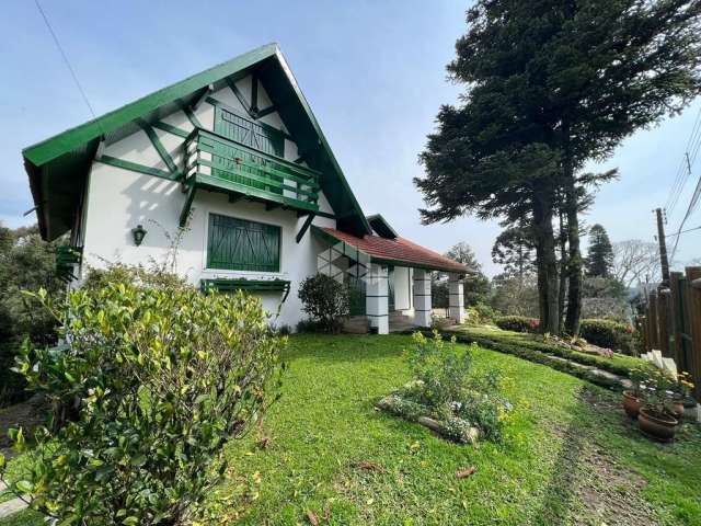 Terreno em Bairro residencial de gramado com casa