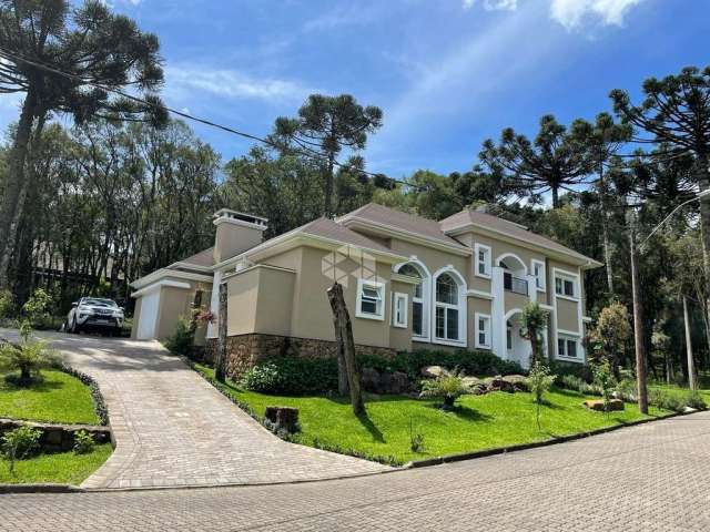 Casa à Venda no Condomínio Pinheiro Grosso