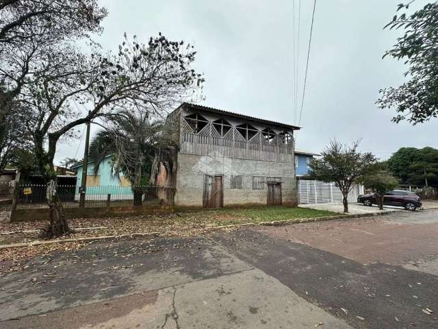 Vendo terreno com estrutura residencial e comercial.