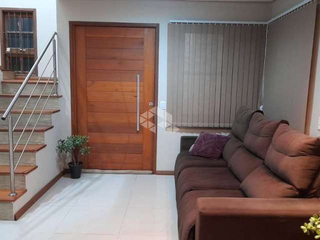 Casa com 2 dormitórios, 3 vagas, em terreno de 360m2, semimobiliado, Parque Amador, Esteio