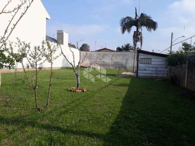 Terreno de esquina com medidas de 14 x 30 - 420 m². plano e mais alto do que a rua. Pronto para construir. Bairro Igara- Canoas