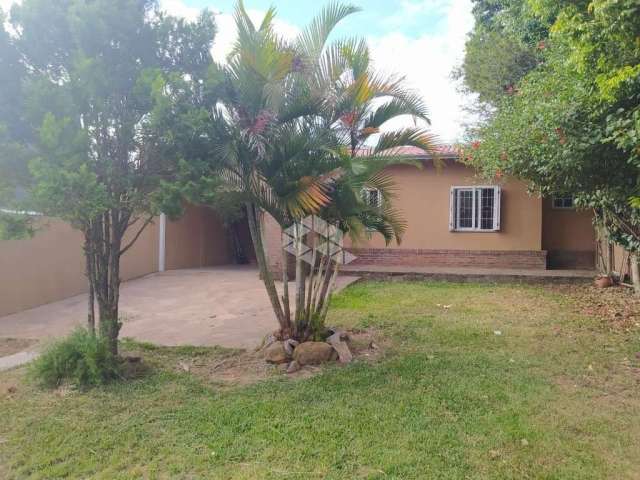 Casa com 3 Dormitórios/quartos no Bairro Igara - Canoas. Aceita FGTS e Financiamento!