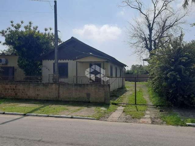 Terreno medindo 11x44, plano, frente norte, bairro Niterói em Canoas