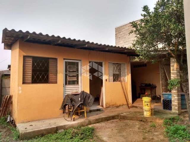 Terreno em Canoas, casas em construção com 02 dormitórios.