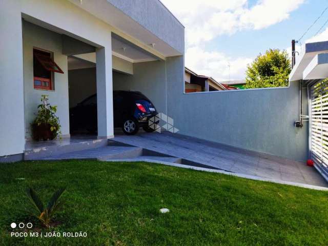 Casa com 2 dormitórios, á venda no bairro São José em Canoas.