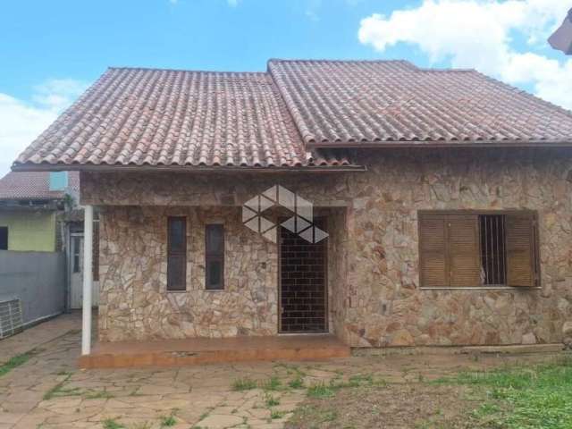 Casa 4 dormitórios, 3 banheiros em Canoas.