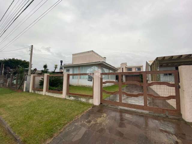 Sobrado 3 quartos no bairro Araça em Capão da Canoa!