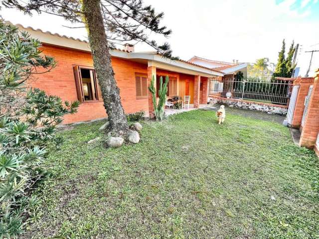 Casa térrea de 3 quartos no bairro Centro em  Capão da Canoa!