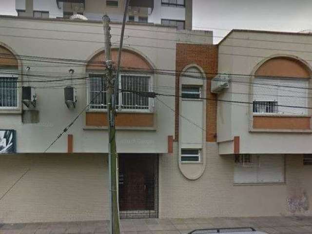 Apartamento térreo de frente com um quarto e 94m² e uma vaga na Liberdade