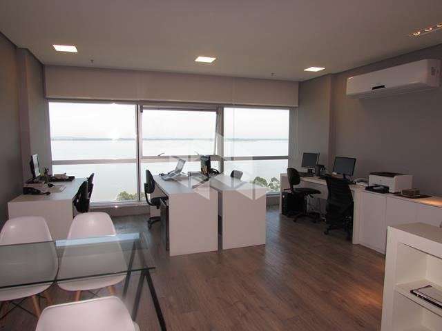 Sala no Diamond Tower, andar alto, vista Guaíba