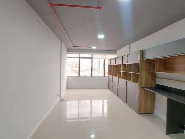 Sala Comercial com 33,15m² com 01 vaga rotativa - Fiateci Business