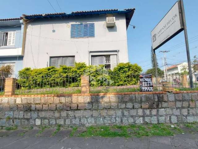 Casa à venda 03 Dormitórios  com 380m² de área privativa- Jardim Sabará