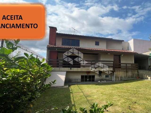 Belíssima residência duplex no bairro tingui