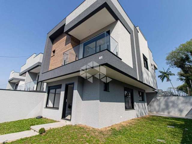 Casa de lançamento com 3 suítes e 2 banheiros para vender por R$ 1.529.000 no baairro Água Verde,  Curitiba - PR