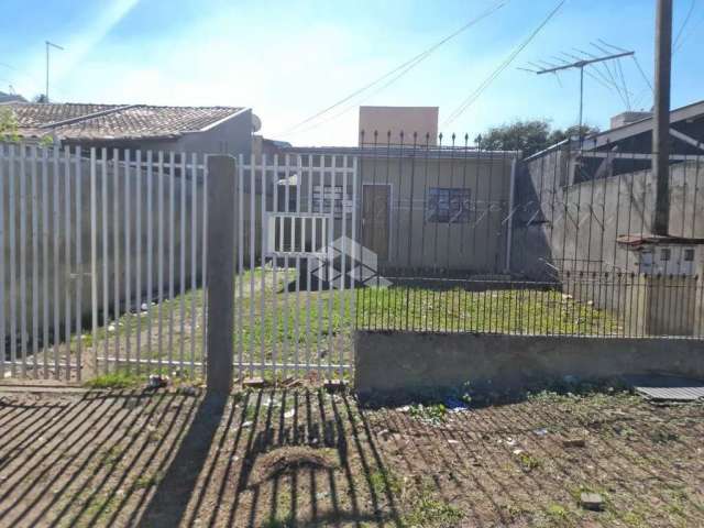 Terreno com 2 casas no Tatuquara, em Curitiba-PR.