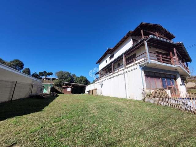 Prédio Comercial + Residencial no bairro Forqueta em Caxias do Sul