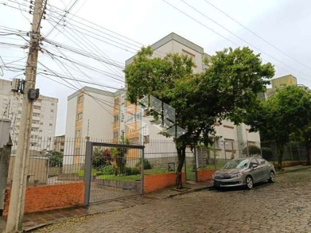 Apartamento semimobiliado de 01 dormitório no bairro Pio X  em Caxias do Sul.