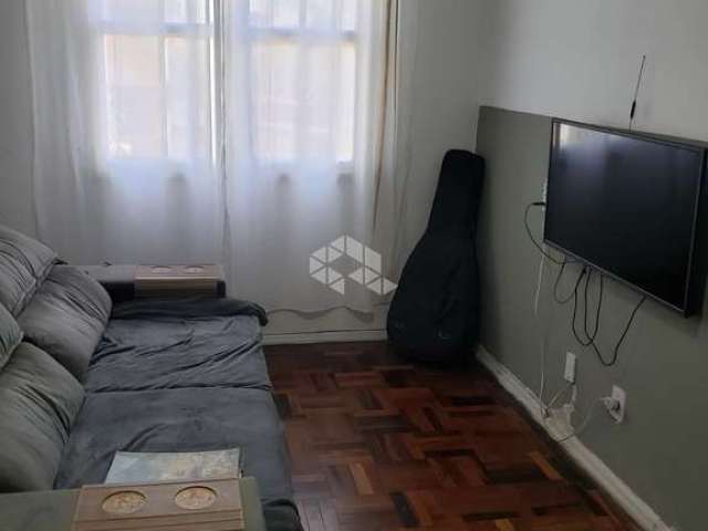 Apartamento com dois dormitórios no Menino Deus