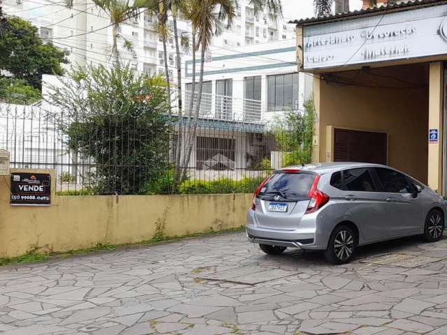 Casas à venda em terreno na Zona Sul